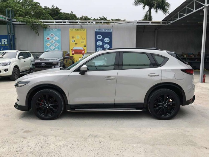 Mazda cx5 2.5 Trắng 2022 .  Dán ximăng